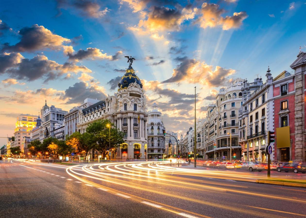 Apartamentos Felipe IV Plaza Mayor Madrid Exterior photo